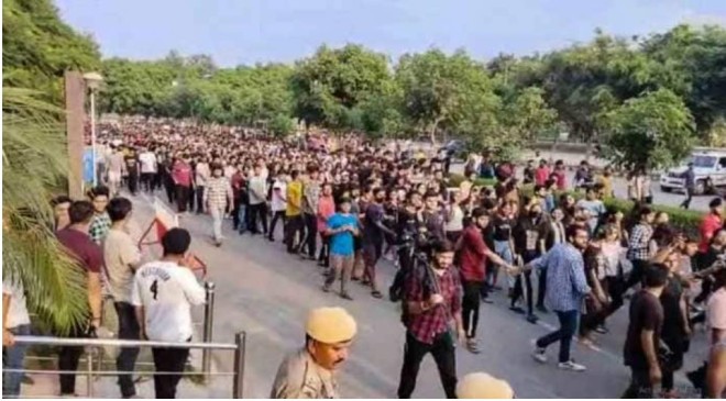 massive protests by students